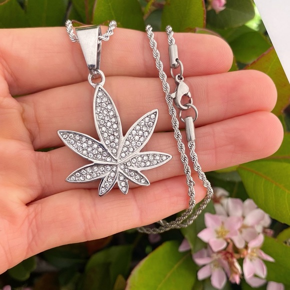 Cannabis leaf Pendant Stainless Steel  Necklace Pave In Clear CZ Women Man Cool - Picture 3 of 5